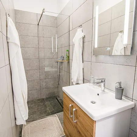 Pr'sefu Guest house